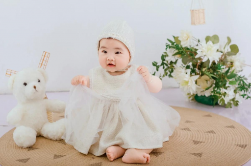 南阳宝宝几个月抬头